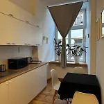 Stara Winiarnia Апартаменти *